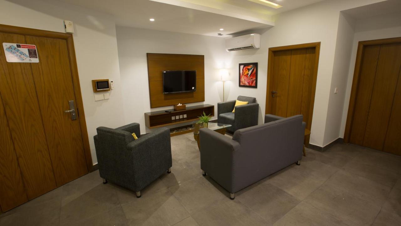 Space Luxury Rental Suites Rawalpindi Luaran gambar