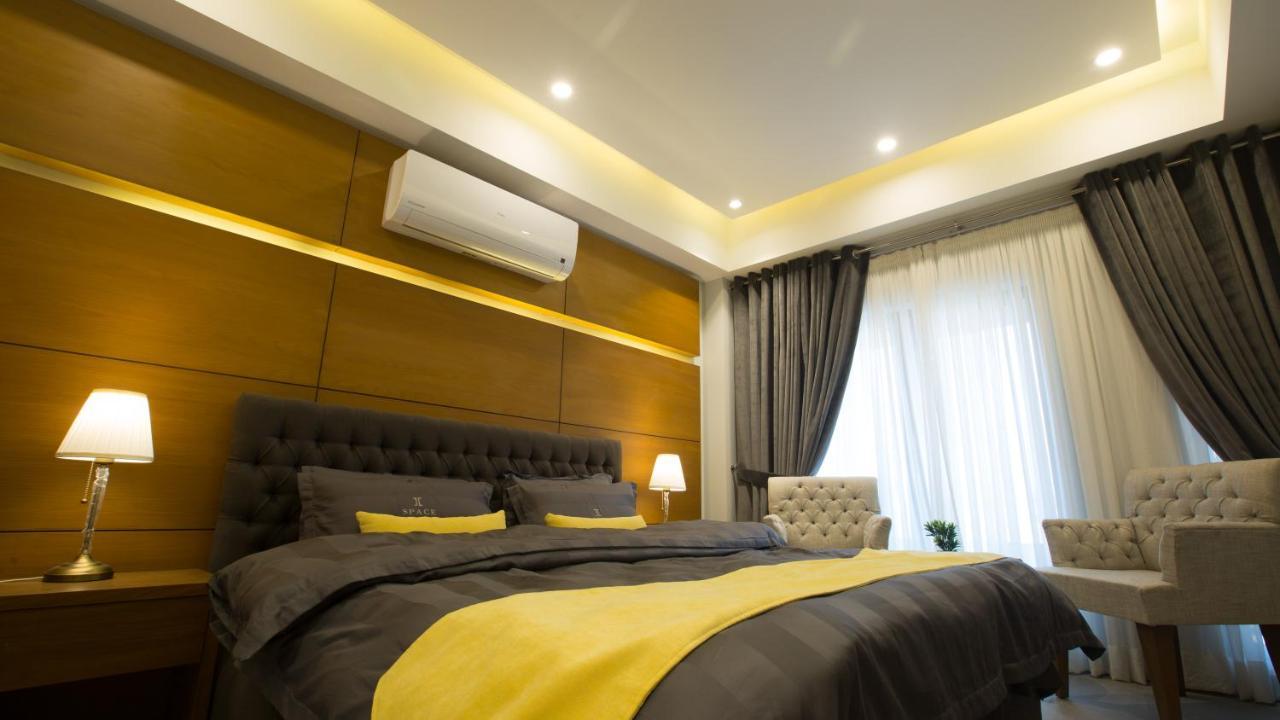 Space Luxury Rental Suites Rawalpindi Luaran gambar