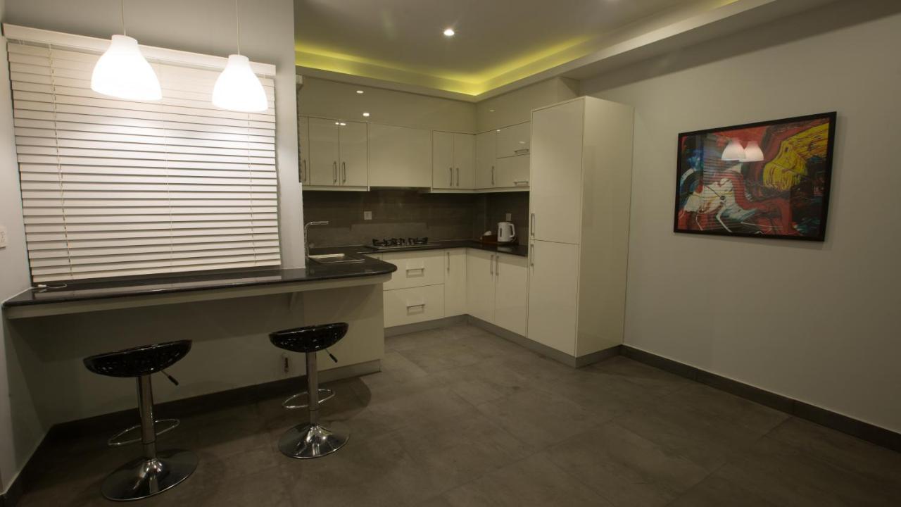 Space Luxury Rental Suites Rawalpindi Luaran gambar